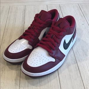 Jordan 1 low noble red